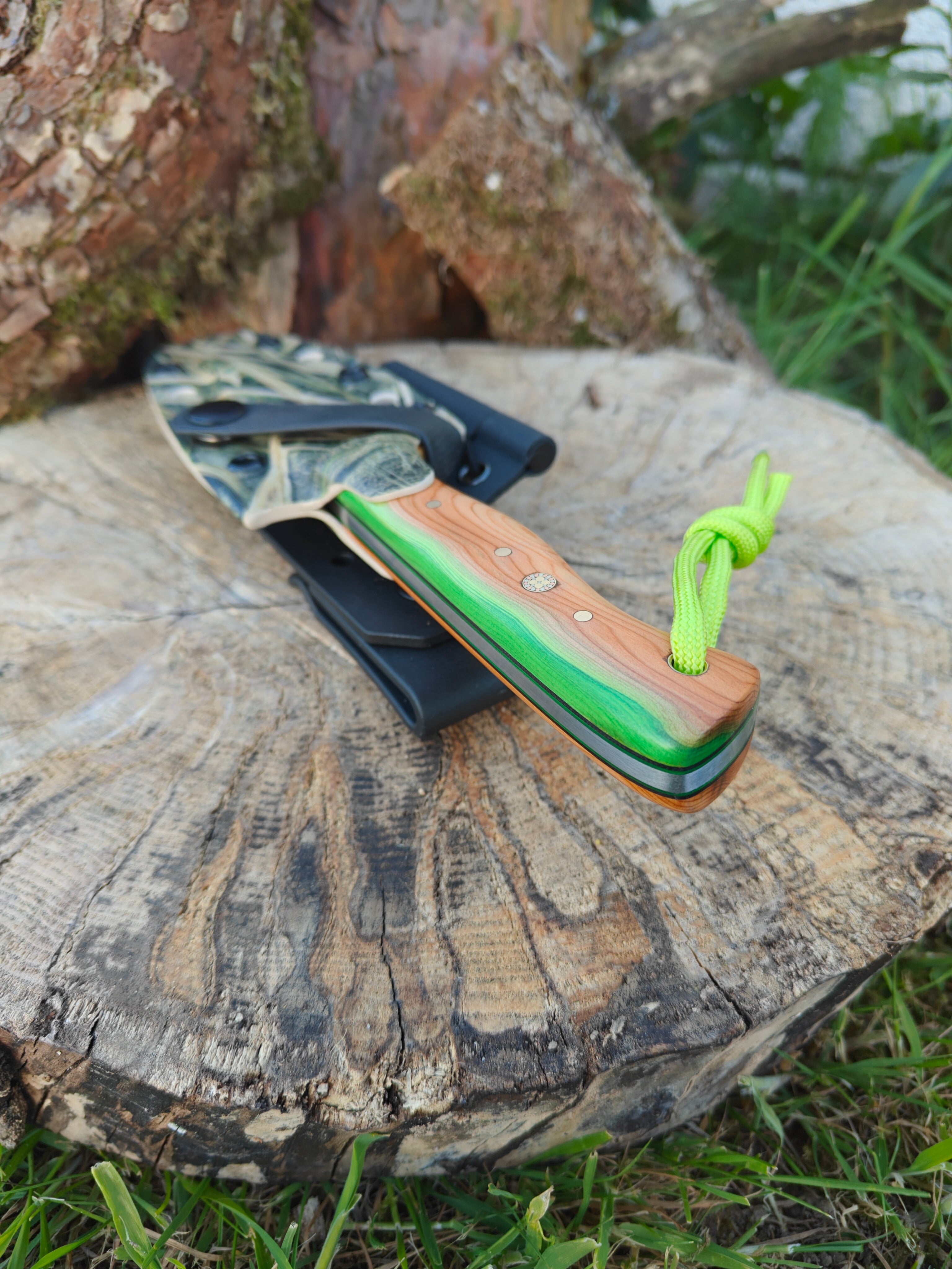 High carbon steel Bushcrafter