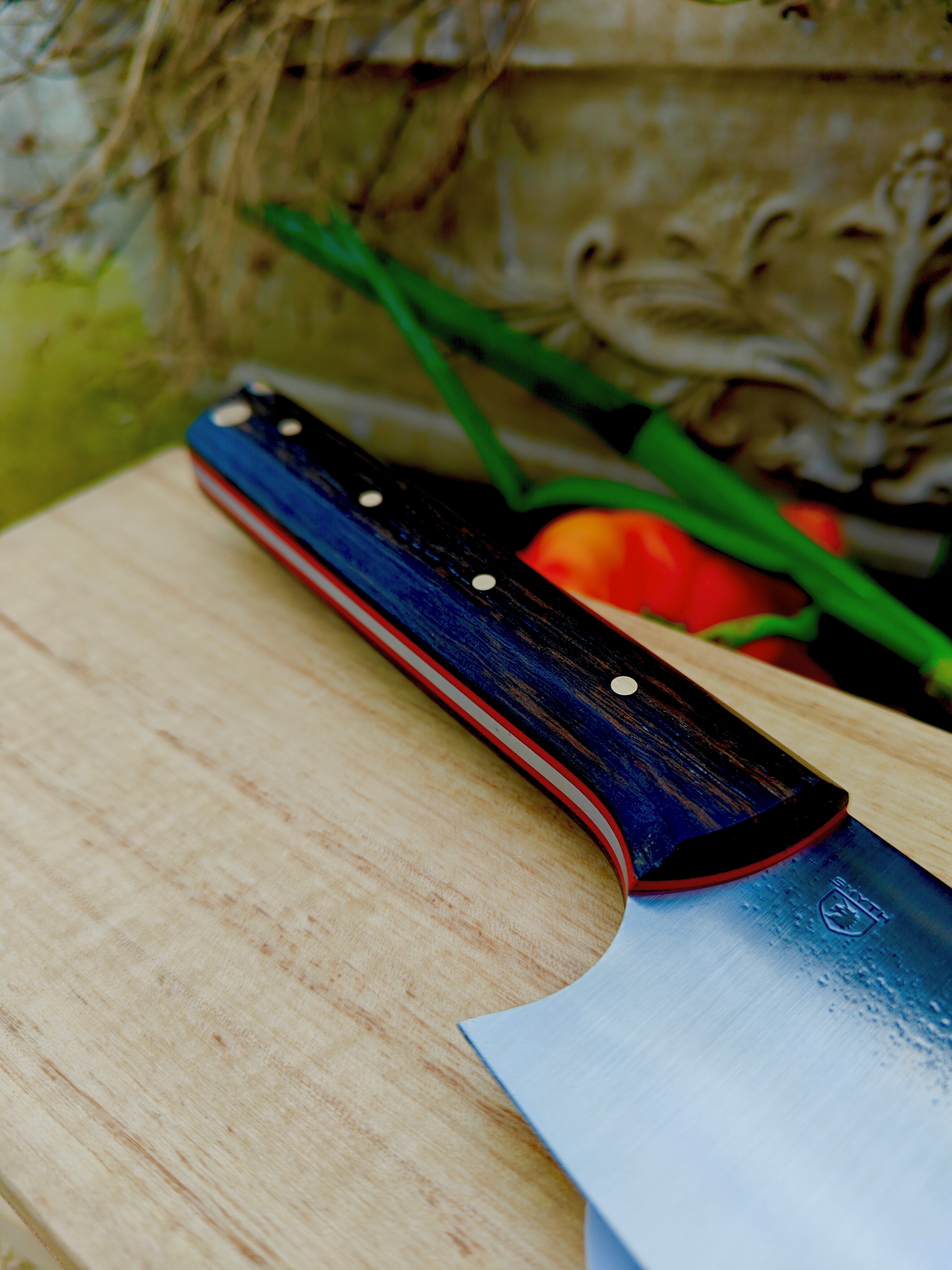 14c28n stainless , irish bog oak