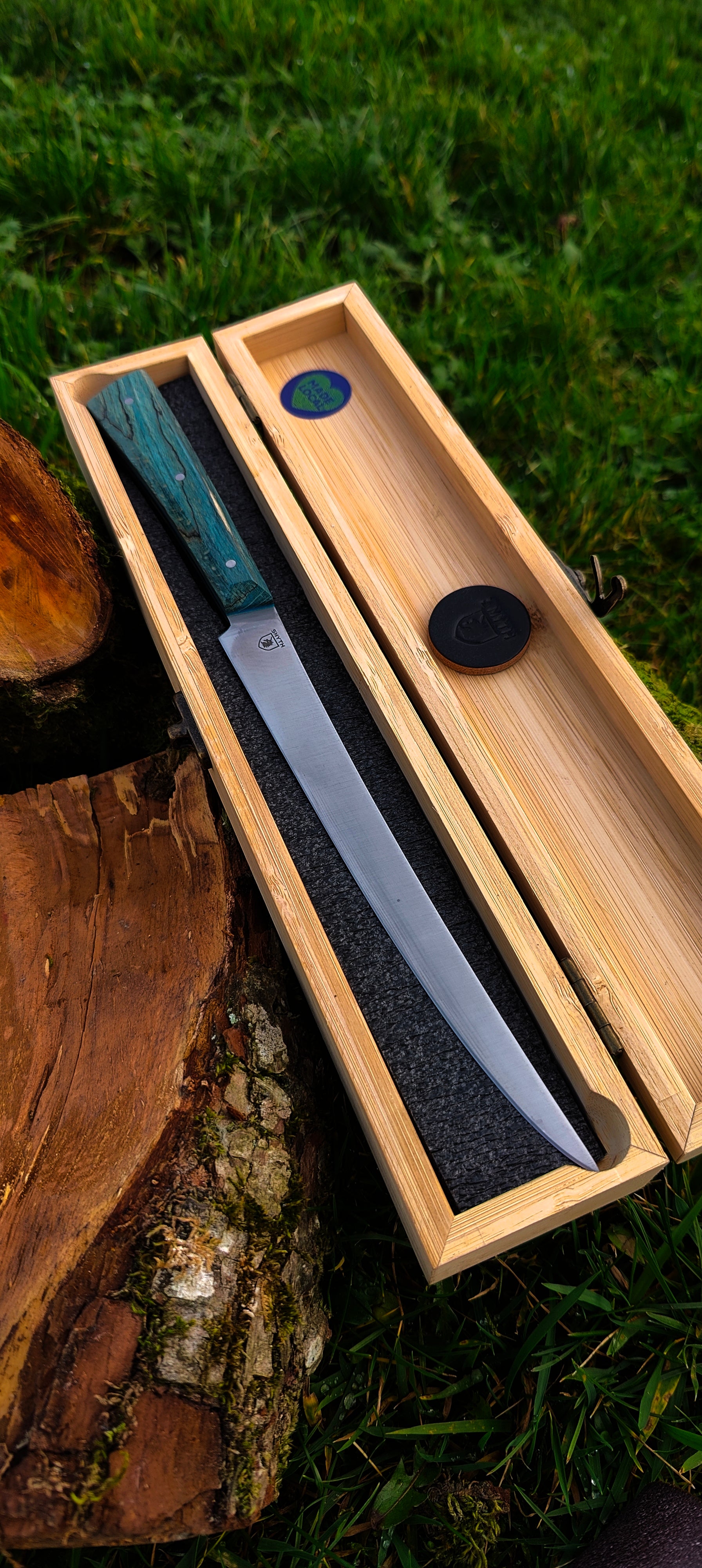 Filleting knife with blue spalted beechwood