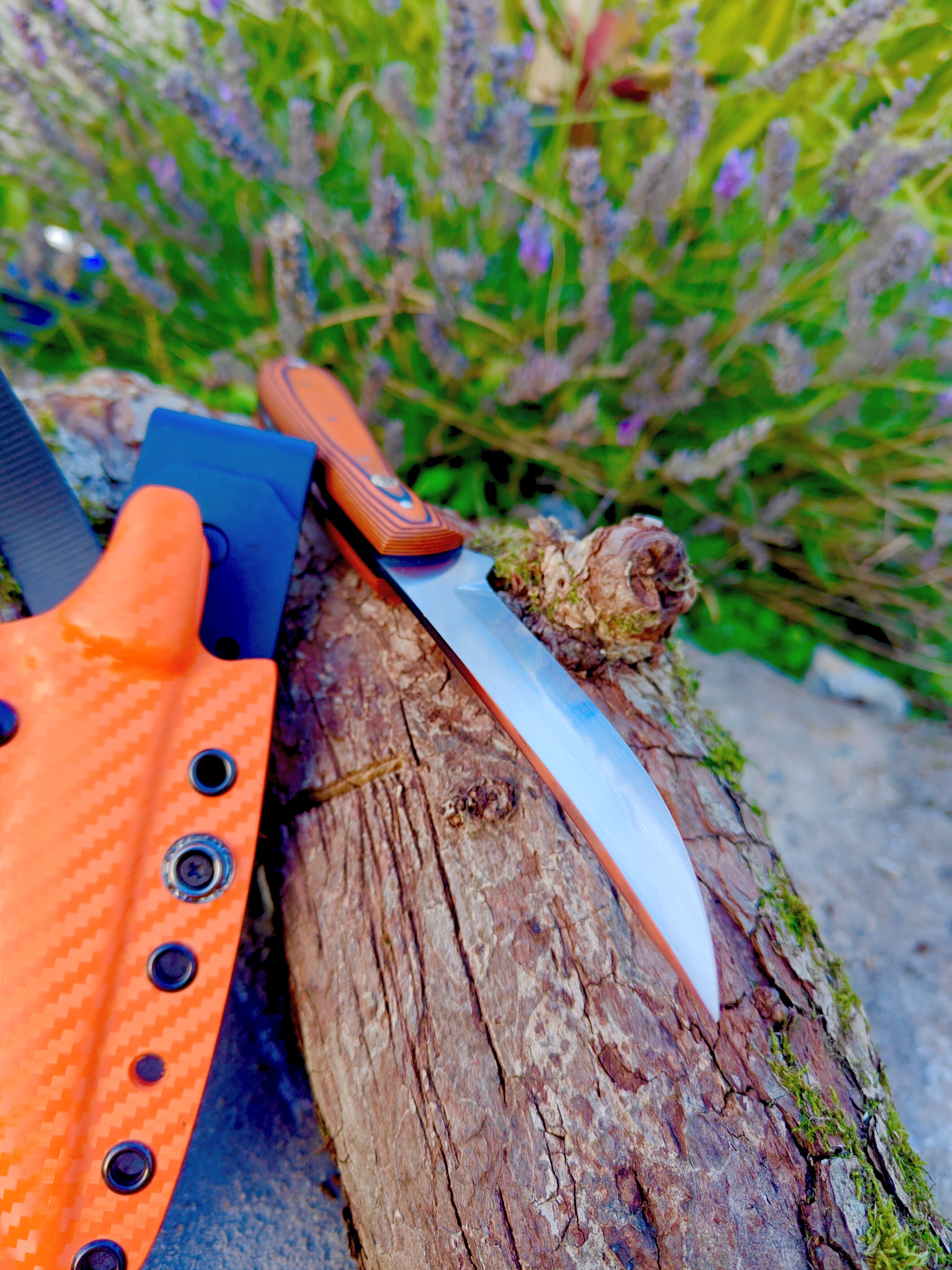 Field skinning hybrid, sure grip g10 & hunter orange carbon fibre kydex
