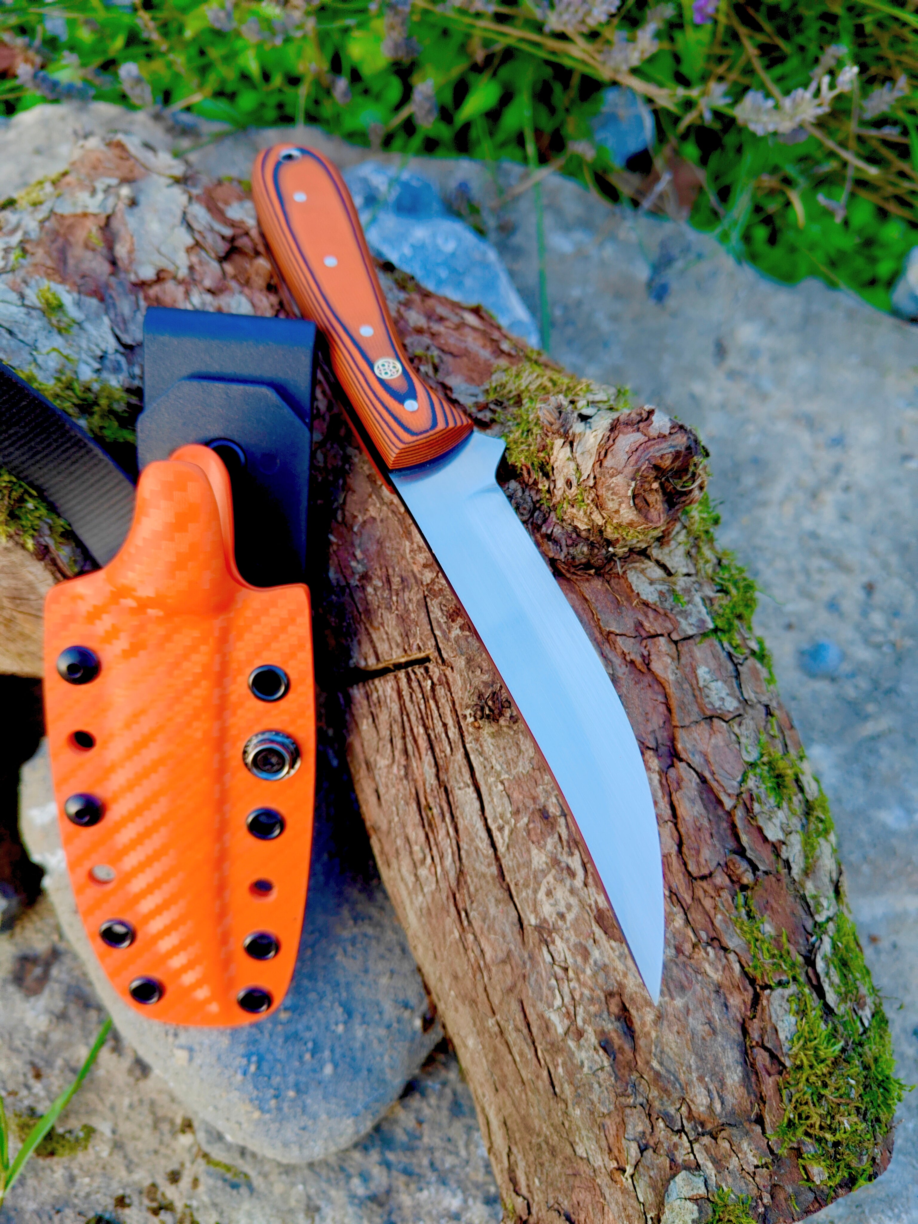Field skinning hybrid, sure grip g10 & hunter orange carbon fibre kydex