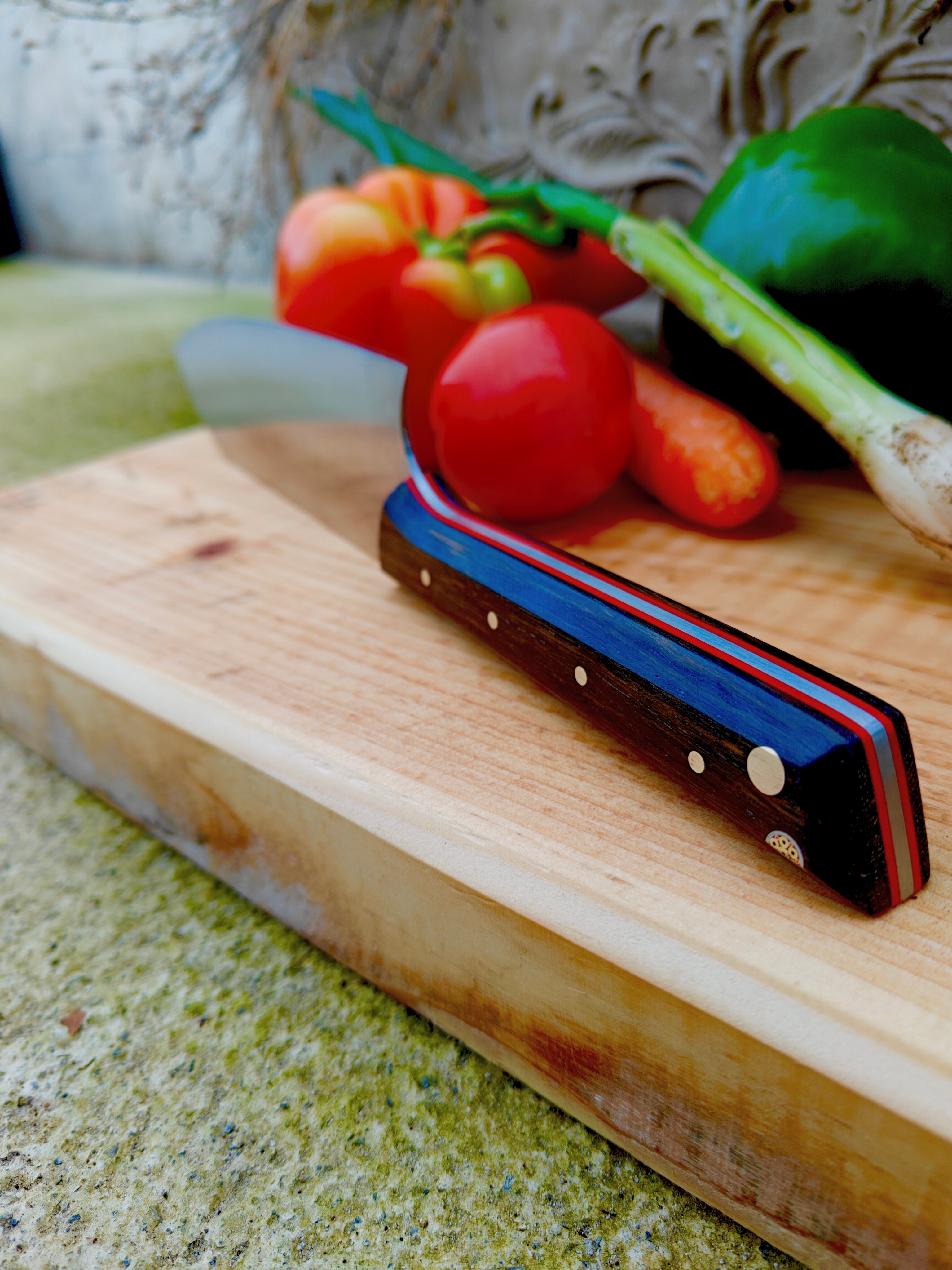 14c28n stainless , irish bog oak