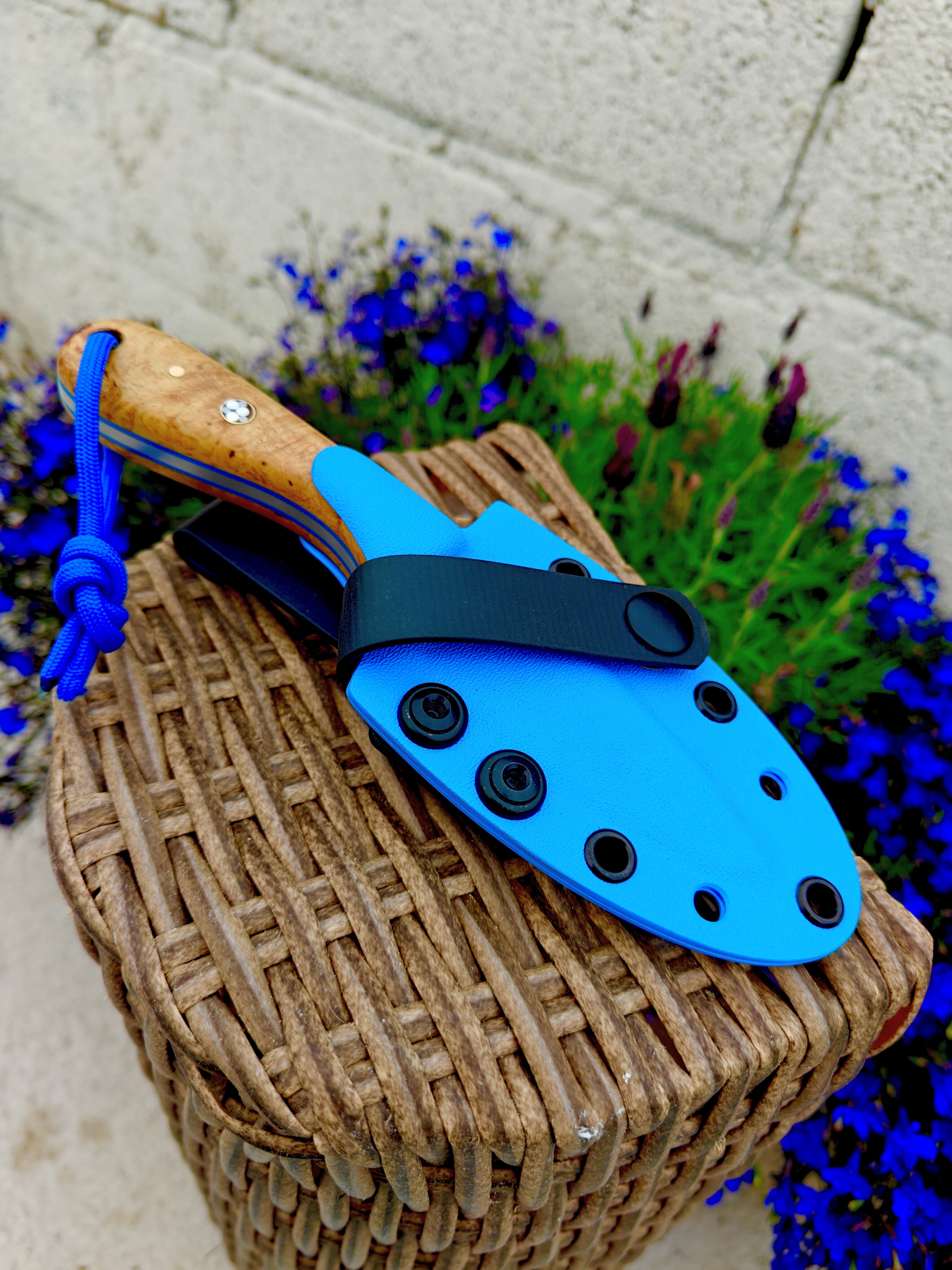80crv2 necker baby blue kydex