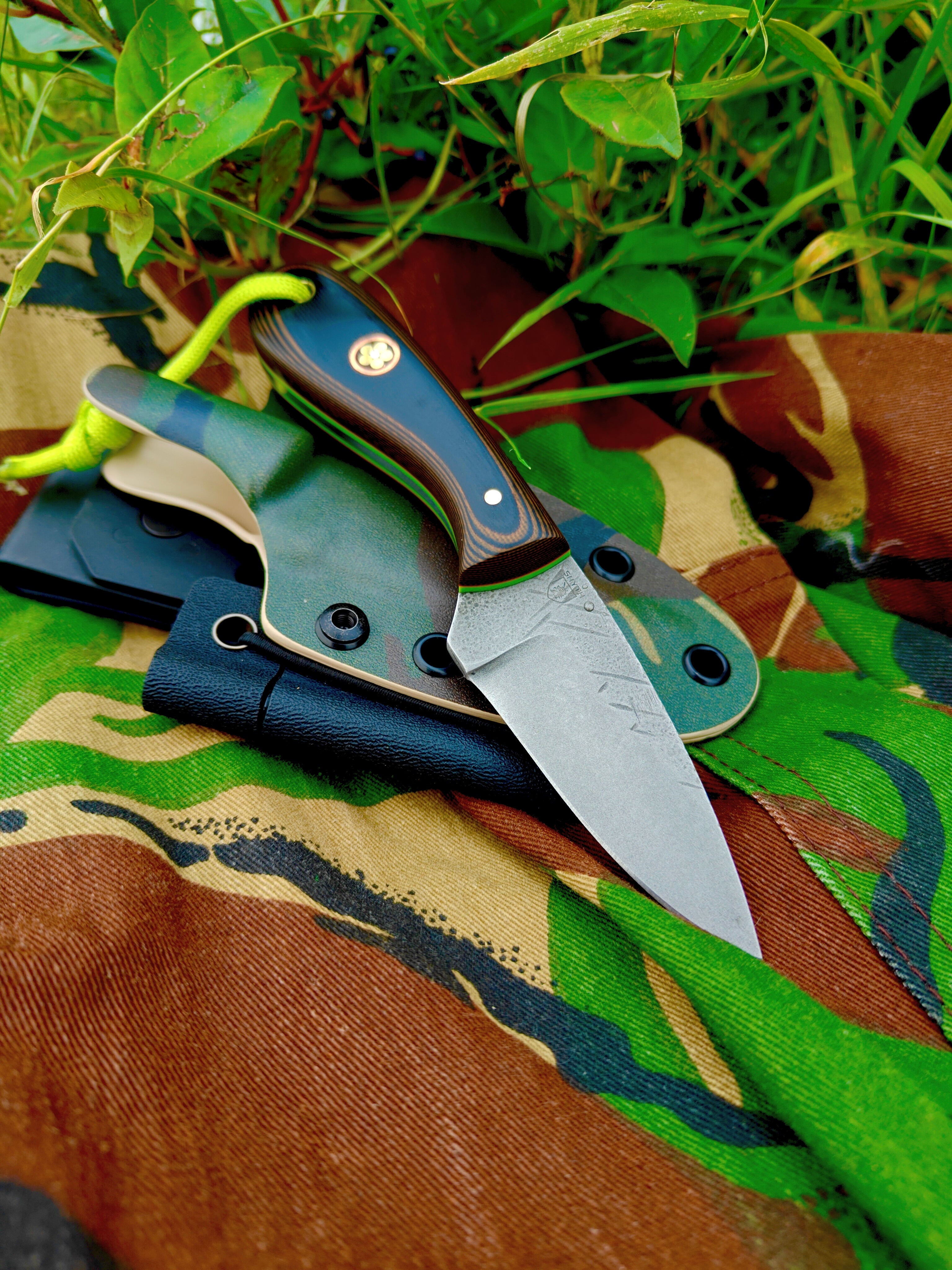 Compact edc bushcrafter