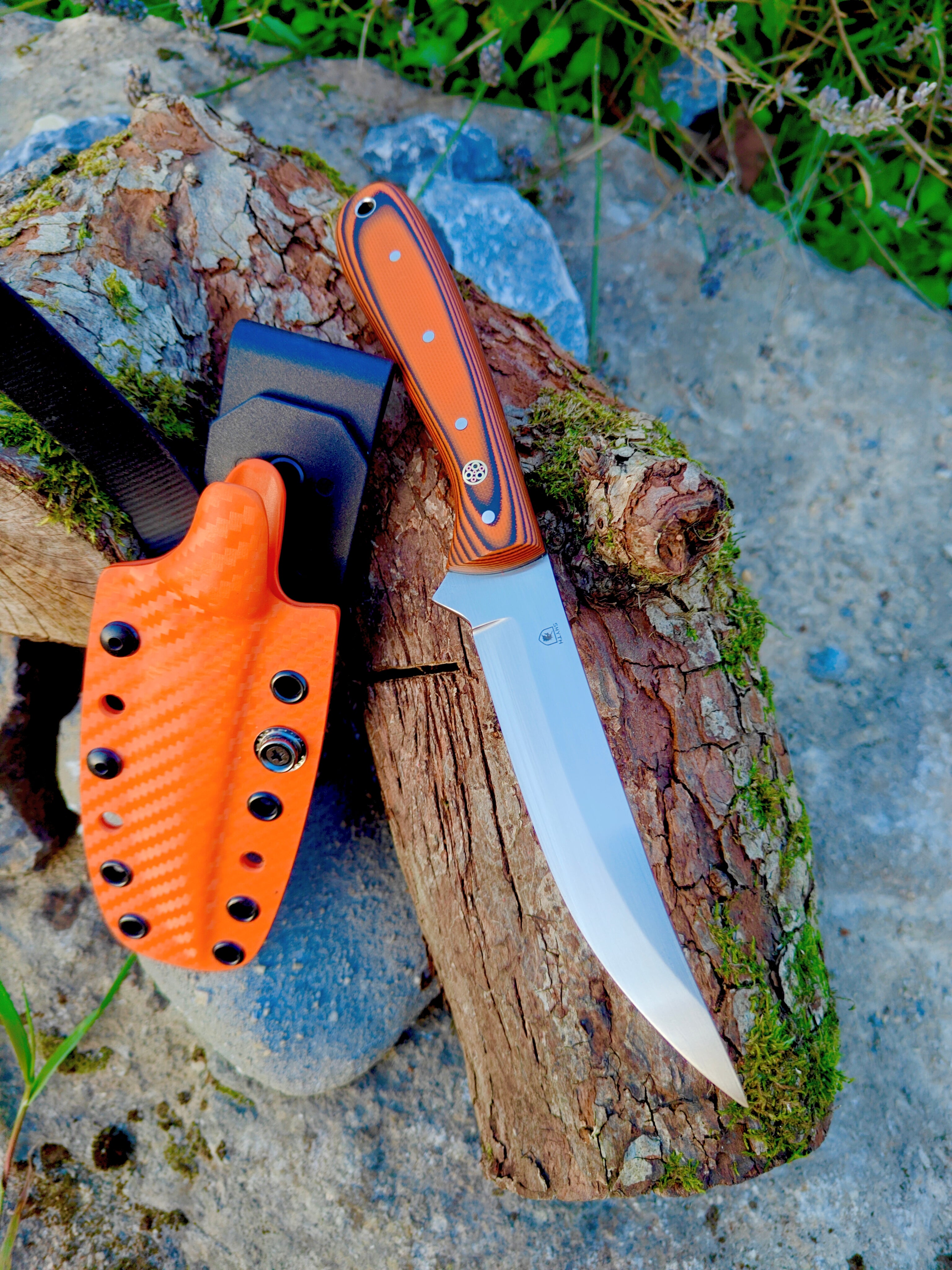 Field skinning hybrid, sure grip g10 & hunter orange carbon fibre kydex