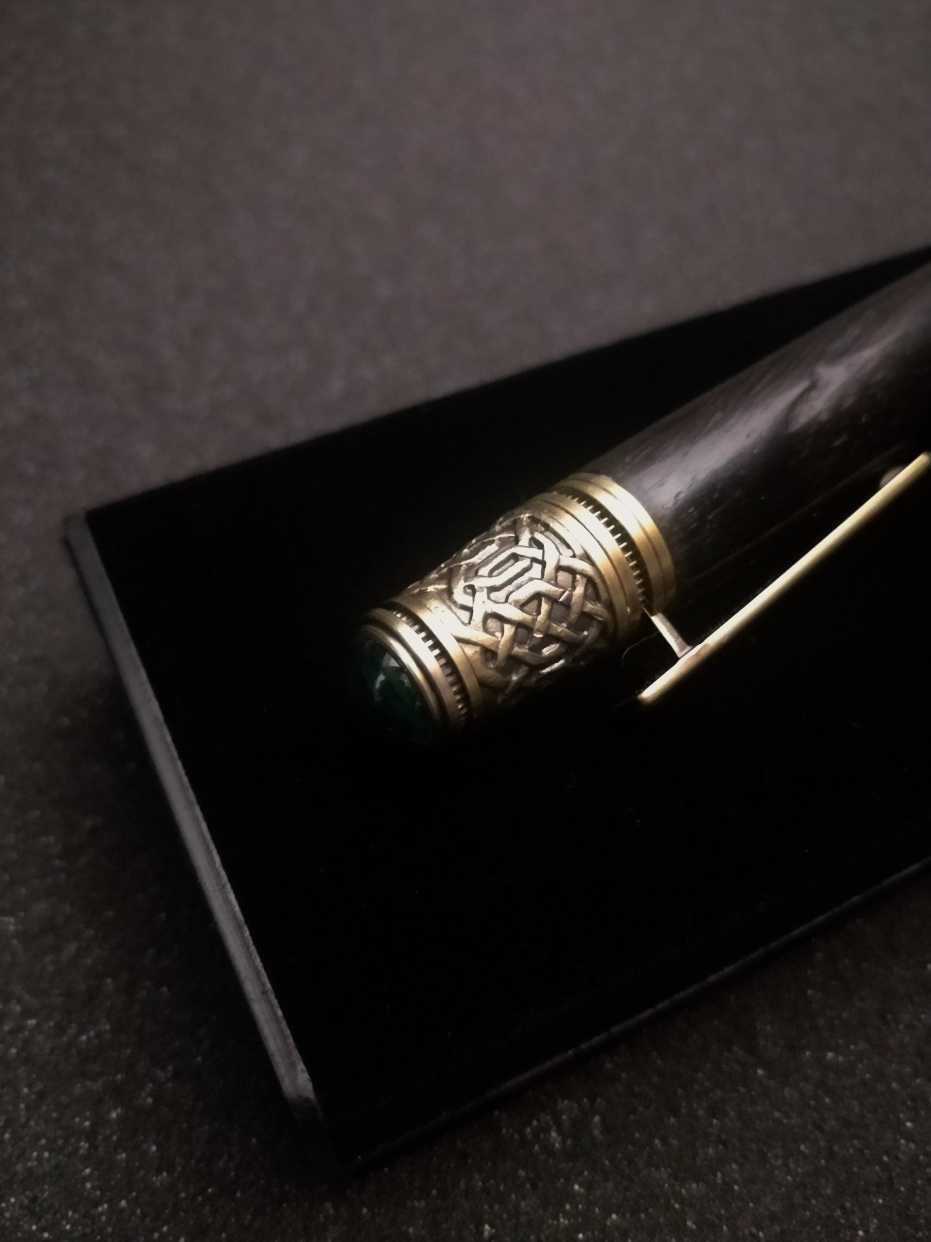 Celtic Twist Pen Kit In Antique Brass & Irish bog oak