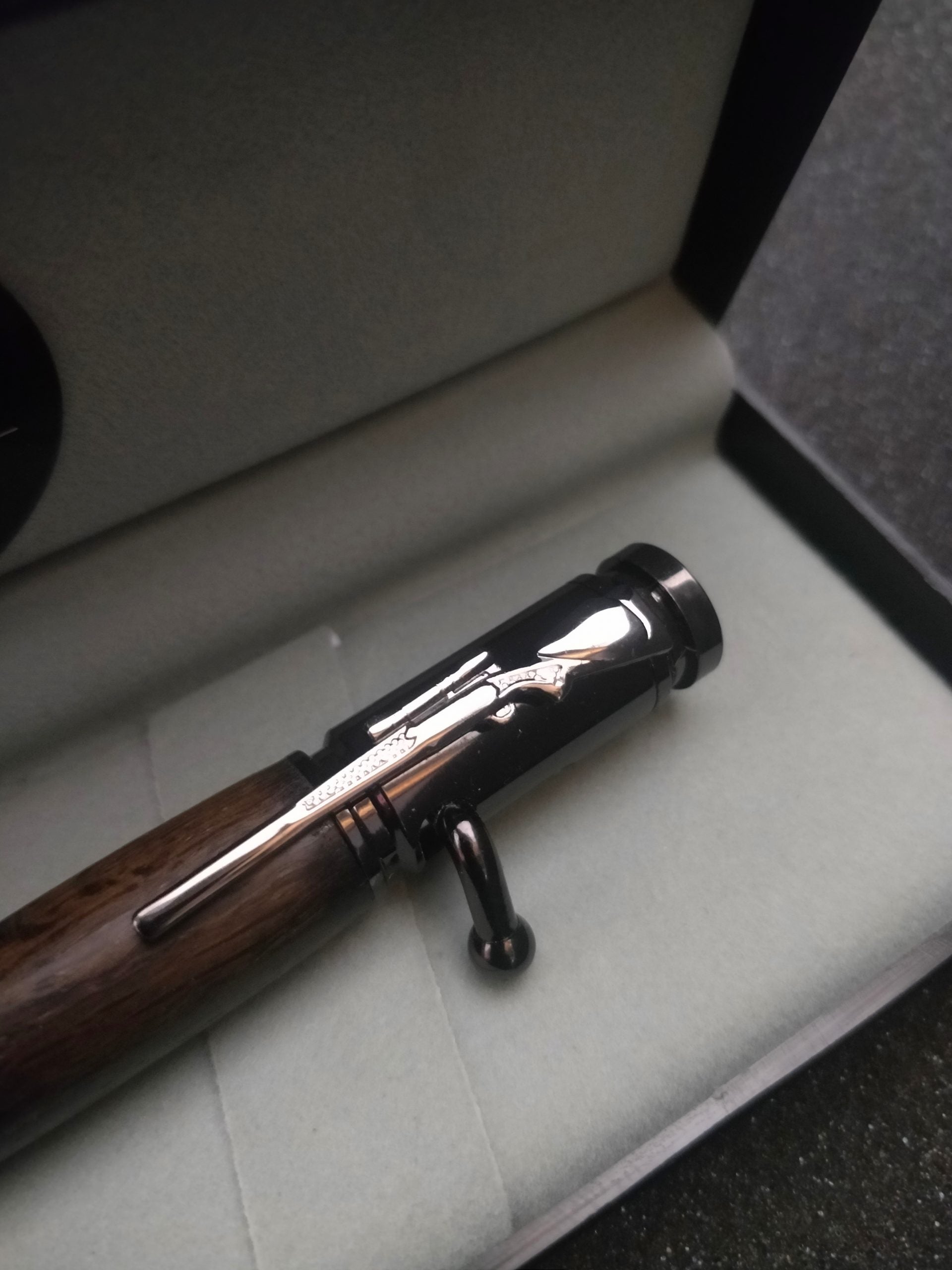 mini bullet pen with box oak (black chrome)