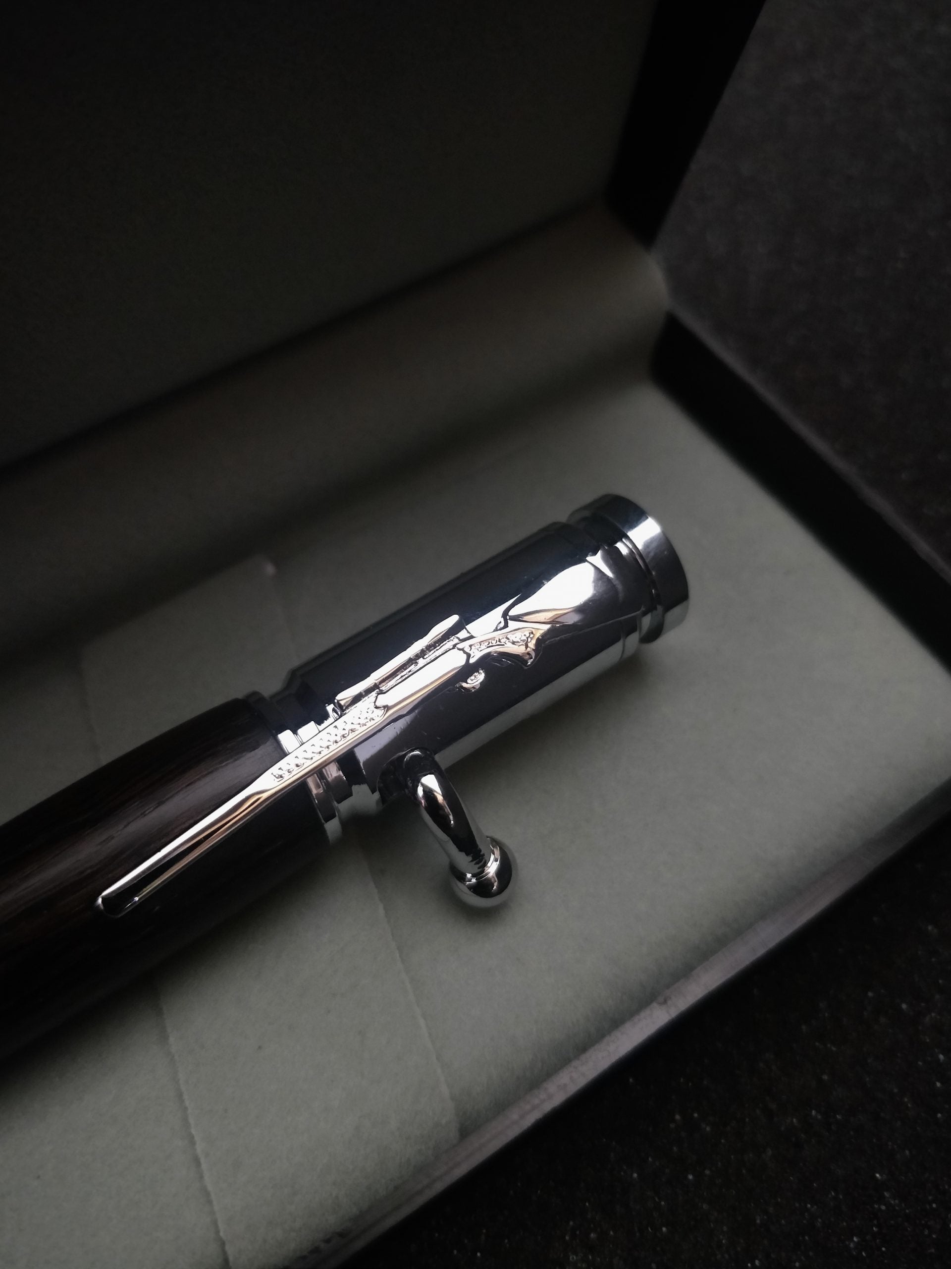 Chrome bullet pen